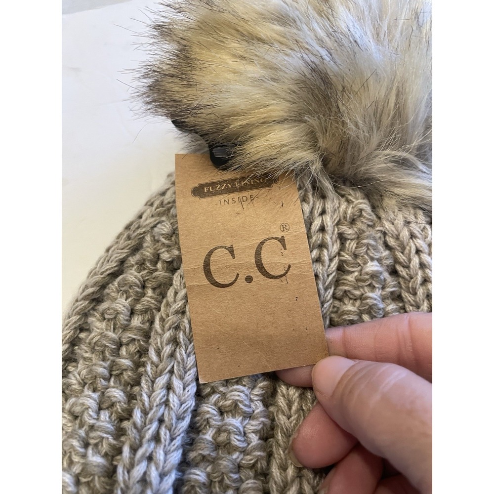 NWT C.C. Beanie Women Cable Knit Faux Fur Pom Fuzzy Lined Taupe Gray OS - Picture 4 of 7